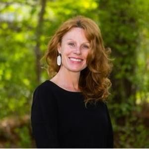 Meet your Posher, Maura